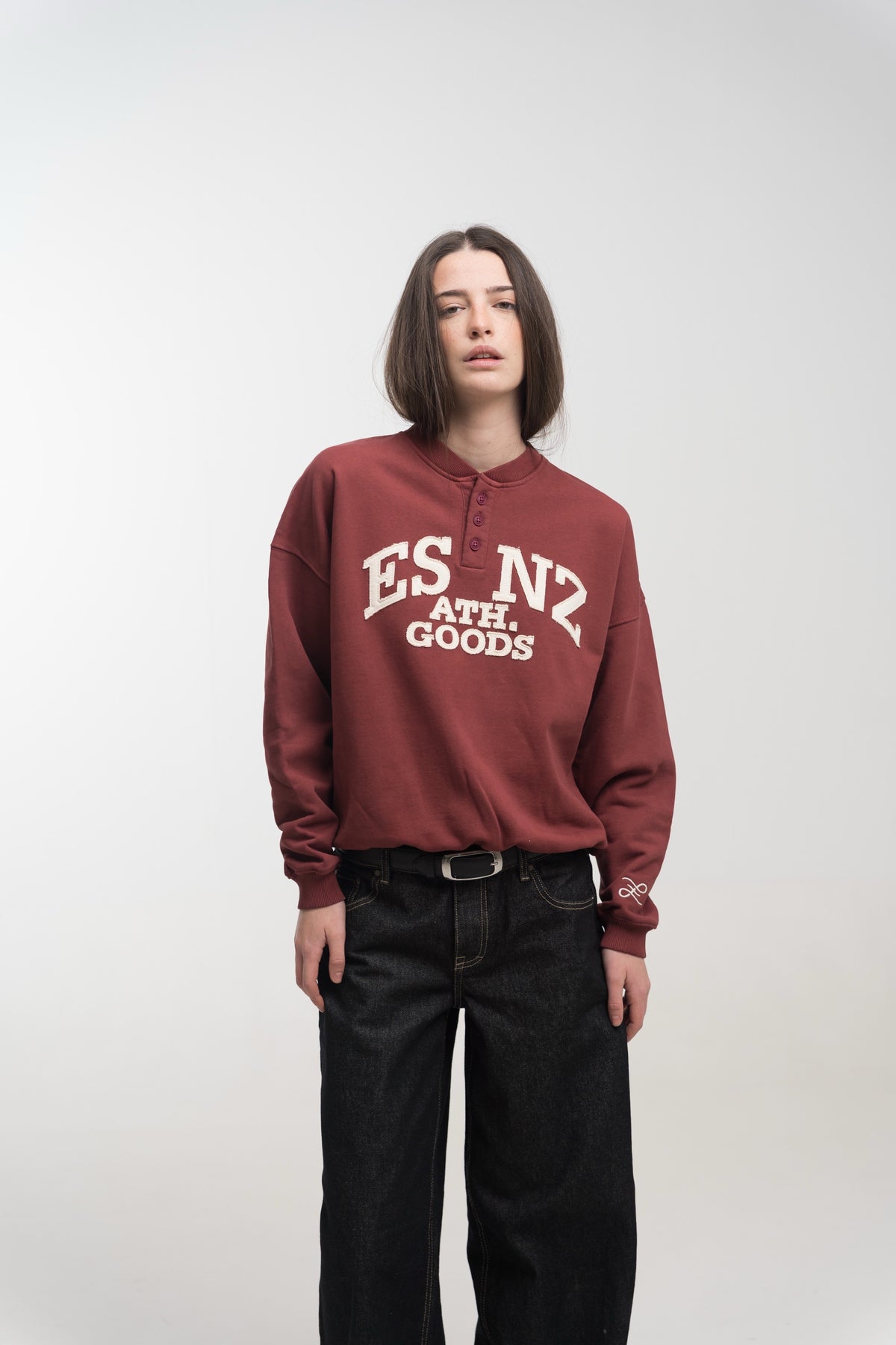 WINE ATHLETIC CREWNECK