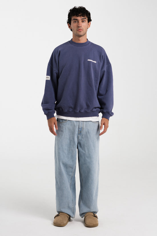 MIDNIGHT WORLDWIDE CREWNECK