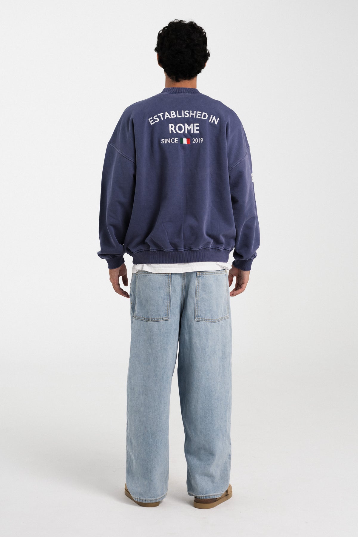 MIDNIGHT WORLDWIDE CREWNECK