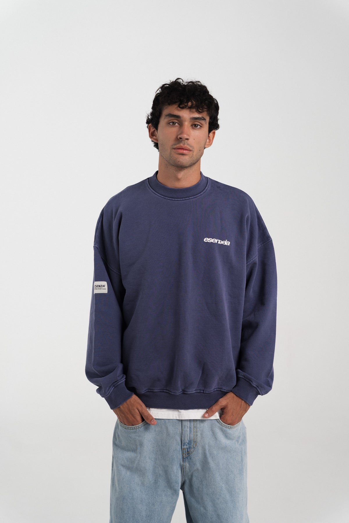 MIDNIGHT WORLDWIDE CREWNECK