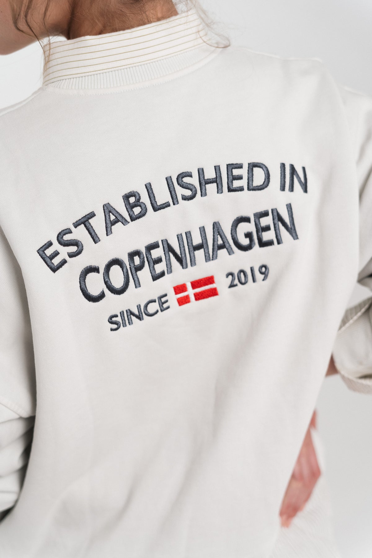 BONE WORLDWIDE CREWNECK