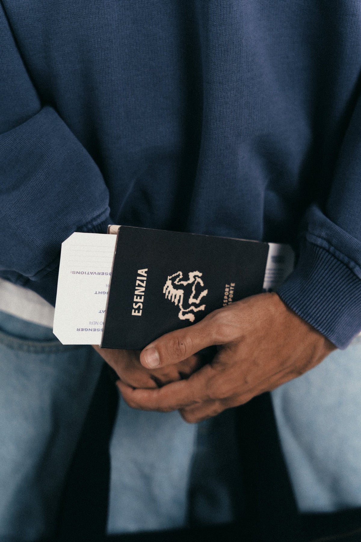 Esenzia Worldwide · pasaporte